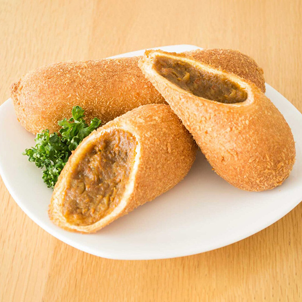 淡路島産玉ねぎと松阪牛入りカレーパン