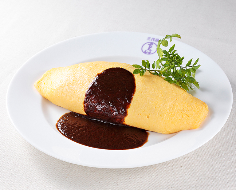 〈たいめいけん〉洋食やのオムライス デミグラスソース