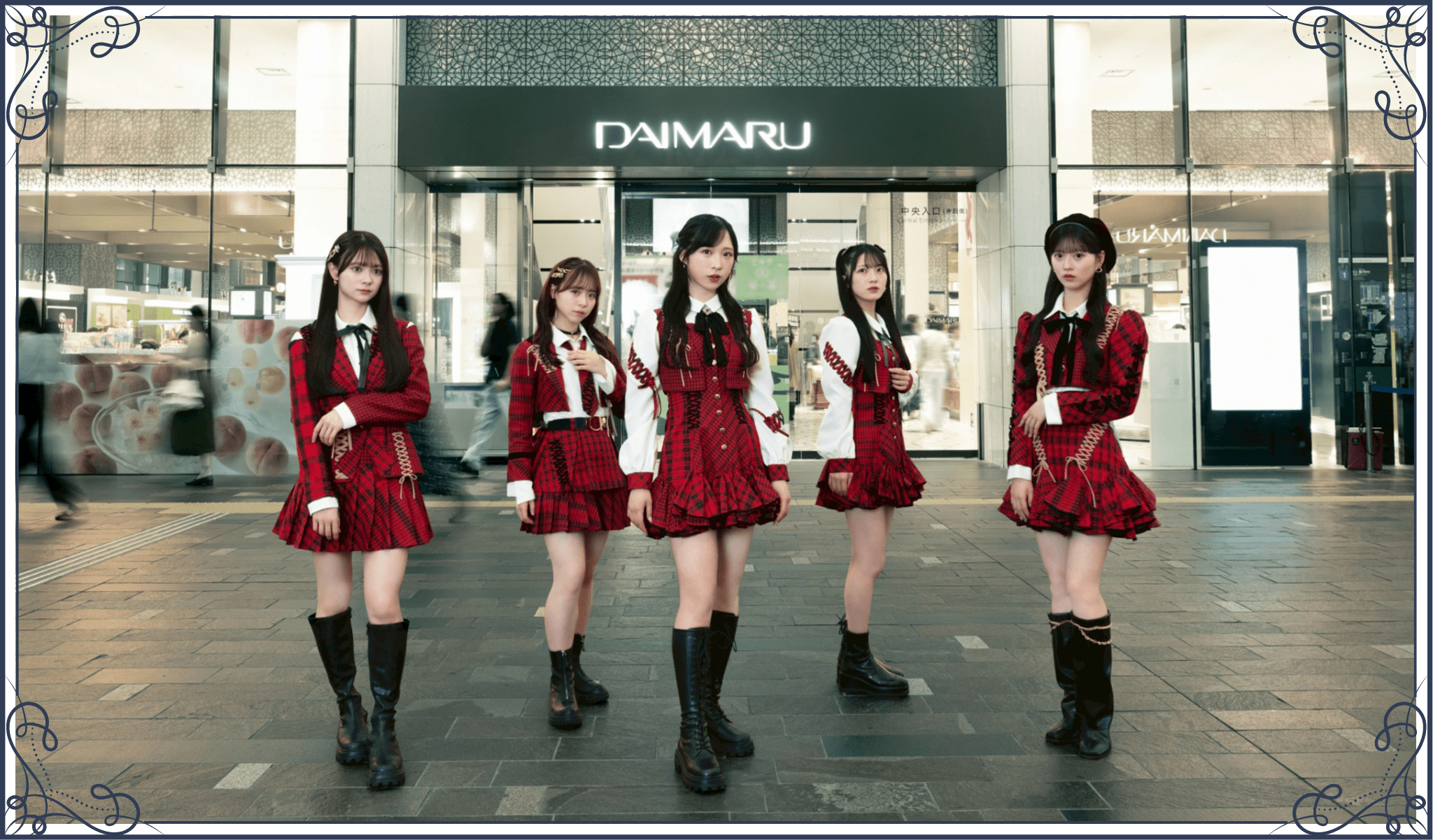 大丸梅田店 AKB48衣装展 メインビジュアル