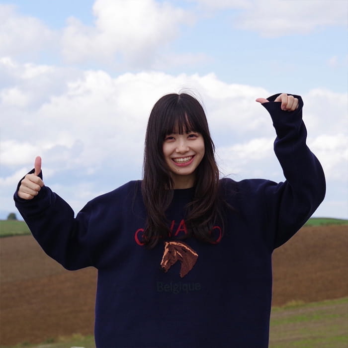 長島アカリ